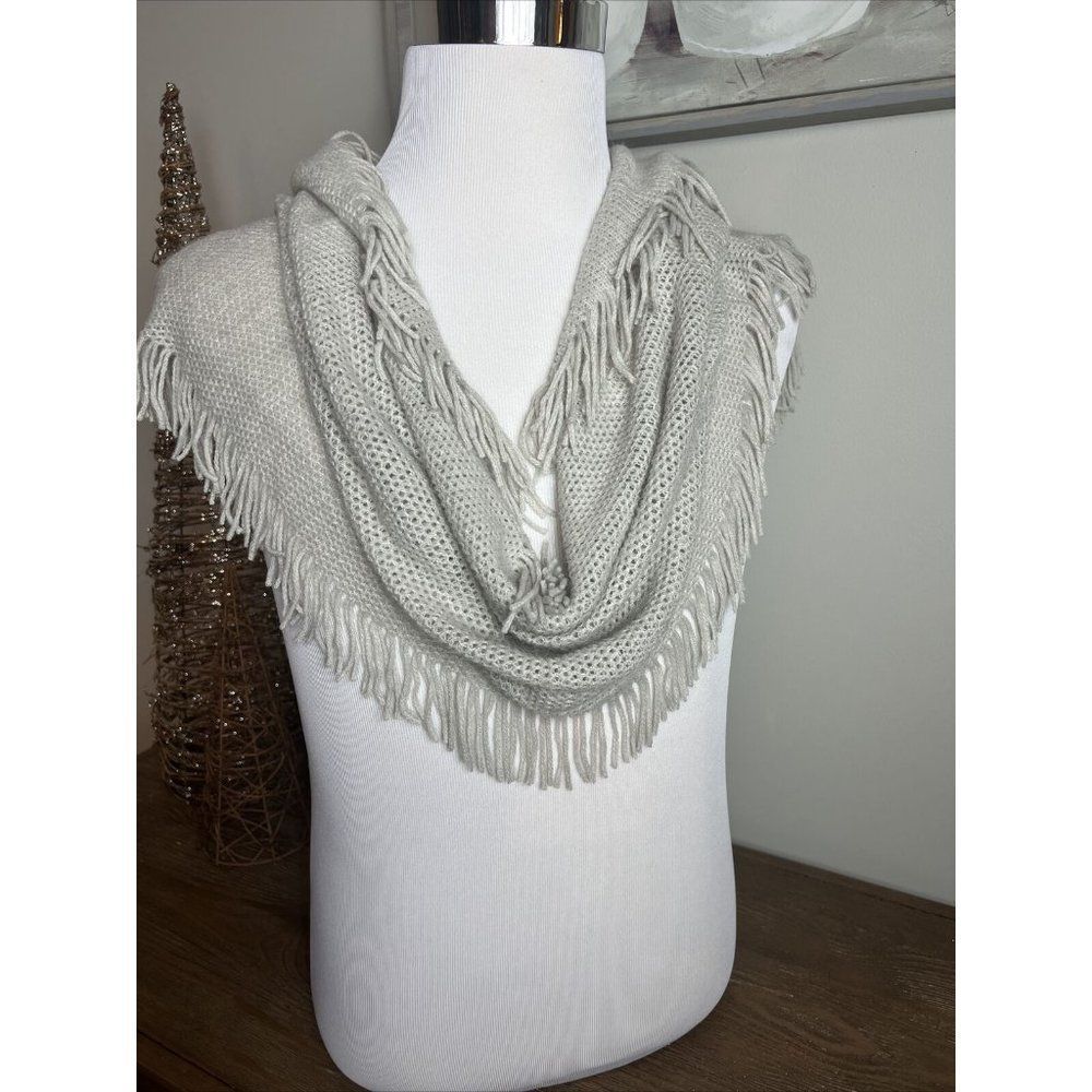 INC Womens Raschel Loop Infinity Fringe Scarf Grey Soft Cozy One Size New Gray